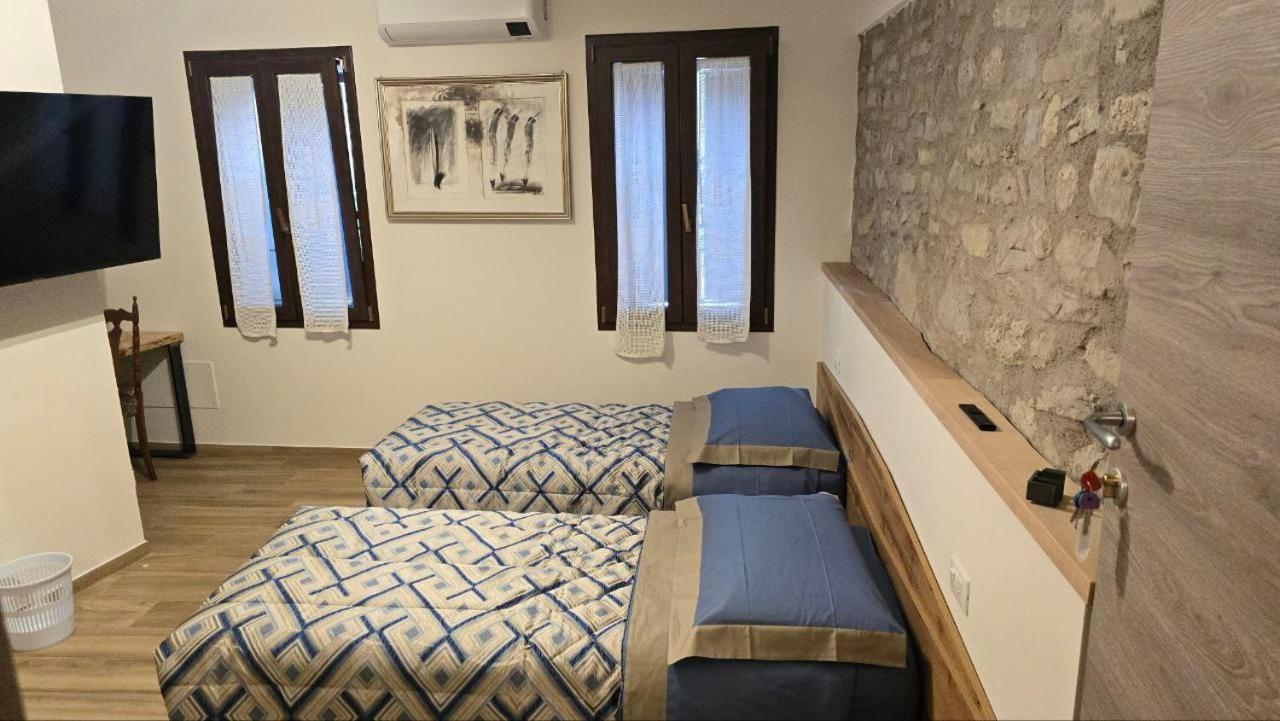 לינה וארוחת בוקר Quattro Castella Ca Mandarein מראה חיצוני תמונה