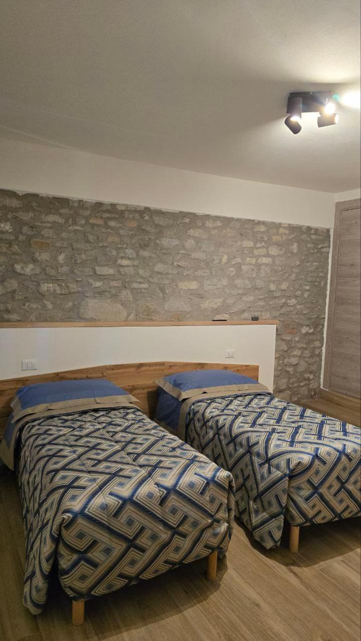 לינה וארוחת בוקר Quattro Castella Ca Mandarein מראה חיצוני תמונה