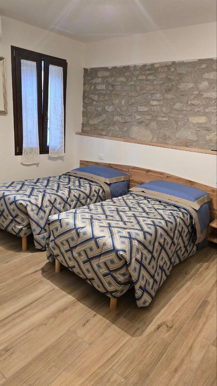 לינה וארוחת בוקר Quattro Castella Ca Mandarein מראה חיצוני תמונה